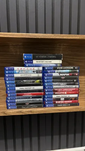 Lote com 29 Jogos Originais PS4 | Horizon, Dark Souls, Nioh, The Witcher e mais