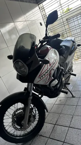 Vendo ou troco Transalp 700 ano 2011