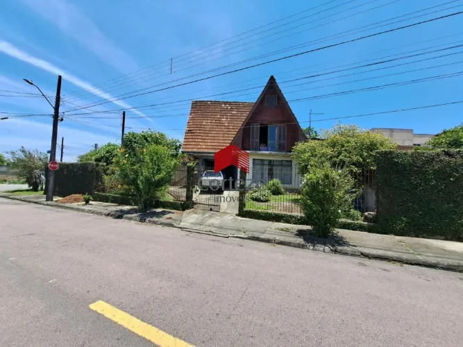 Casa com 367m² 3 quartos, à venda, no bairro Uberaba em Curitiba