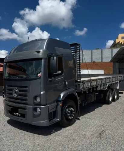 Vw 24-250 6x2 2011 carroceria
