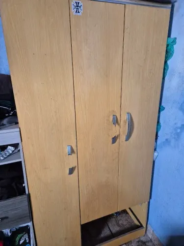 Guarda Roupas 3 Portas - Pra sair