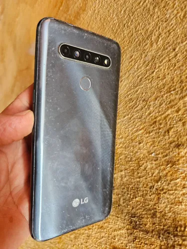 Lg k61 128gb *DETALHE TELA TRICADA FUNCIONA NORMALMENTE** SEM CARREGADOR...
