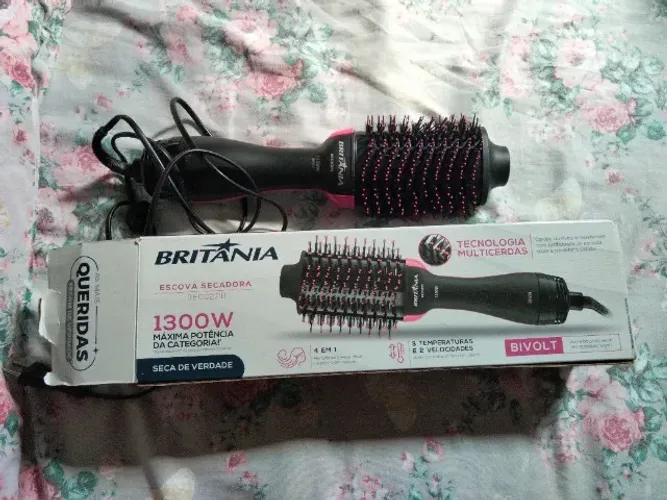 Escova secadora Britânia bivolt