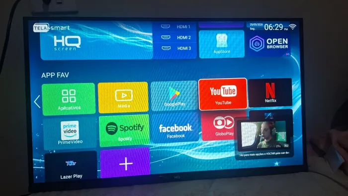 Vendo Tv HQ 32 polegadas, sem marcas de uso e em bom estado.