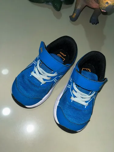 Tênis infantil original da ASICS