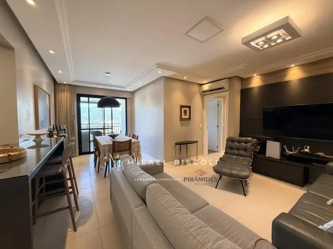 À venda lindo apartamento andar alto, vista livre no Itacorubi