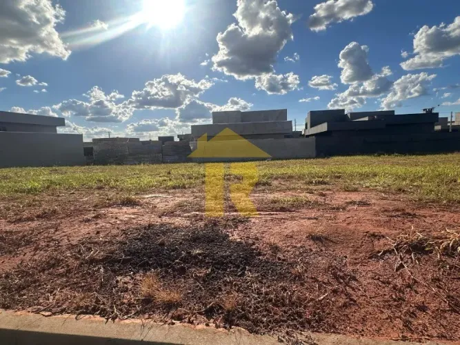 Terreno de 300m² em condomínio de luxo na Quinta do Lago - Lac Léman, São José do Rio Pret