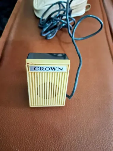 Microfone de mesa antigo Crown