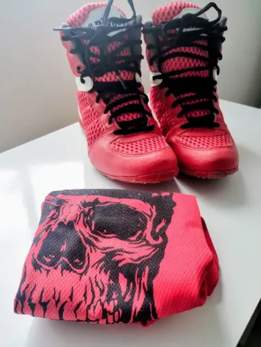 Bot / Bota / Tênis Feminino