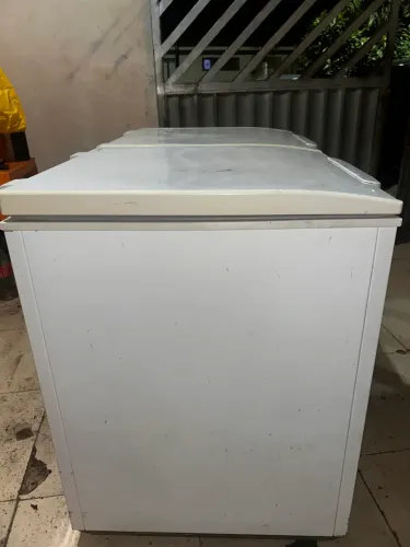 VENDO FREEZER
