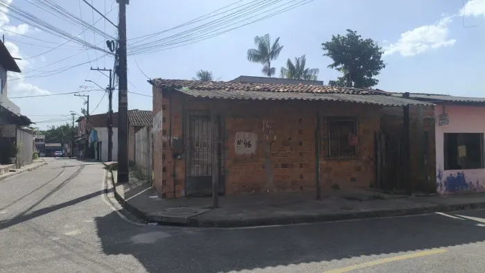Casa bem localizada (Icoaraci)