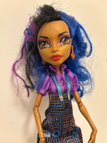 Boneca Monster High Robecca Steam
