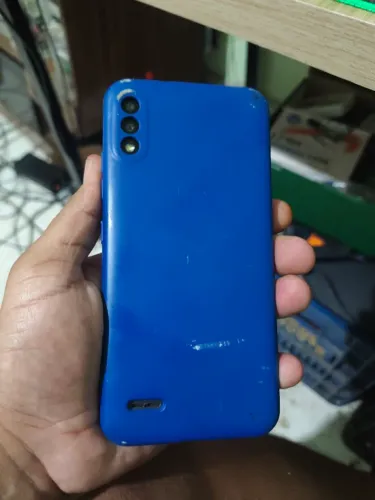 LG K22+ 64gb bateria viciada