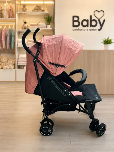 Carrinho de bebê Menina Semi novo Kikaboo