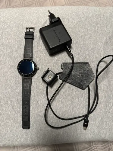 SMART WATCH LOUIS VUITTON