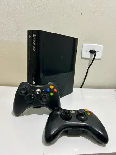 Videogame Xbox 360- pra ir embora ligeiro