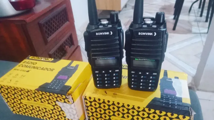 Rádio HT dois raios