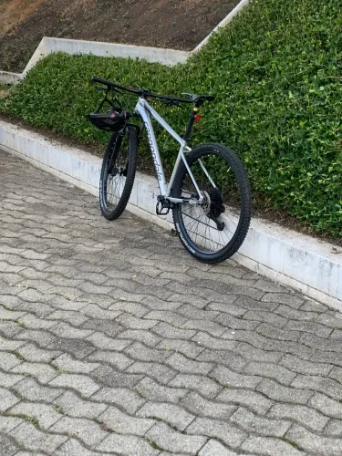 Bike cannondale trail