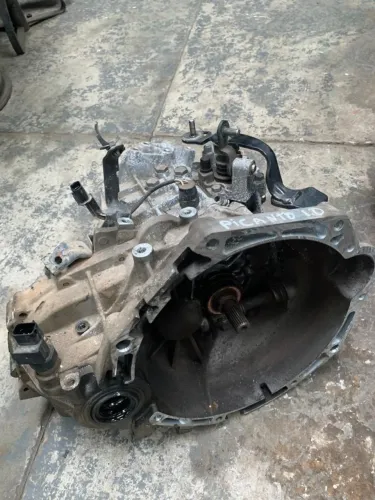Caixa de marcha manual KIA Picanto 1.0 3cc 2017