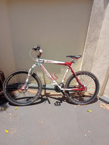 Bicicleta Scott USA aro 26.