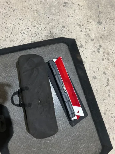 Macaco chave de roda triângulo mas a bolsa que vai o kit do Jeep Renegade. Jeep Compass