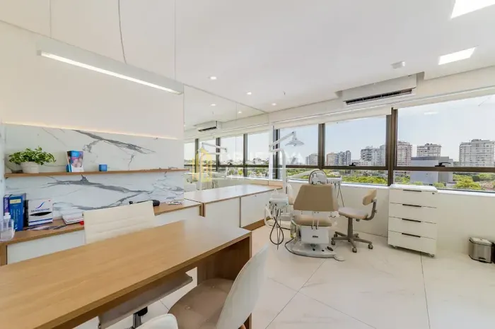 Sala à venda 1 Vaga 36.7M² Chácara das Pedras Porto Alegre - RS
