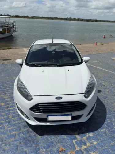 Ford Fiesta 1.5 16V Flex Mec. 5P 2014