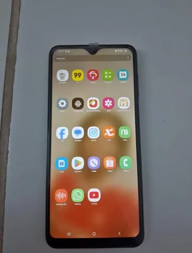 Celular em perfeito estado