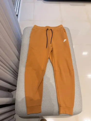 Calça Nike Tech Fleece Masculina Caramelo
