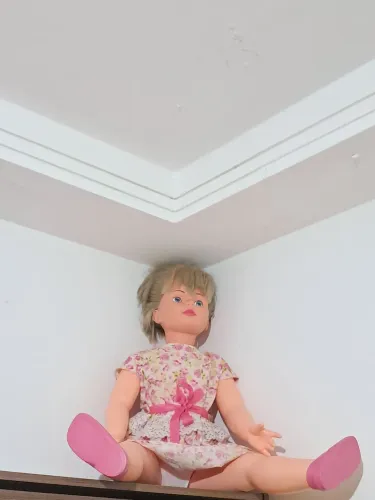 Vendo boneca amiguinha