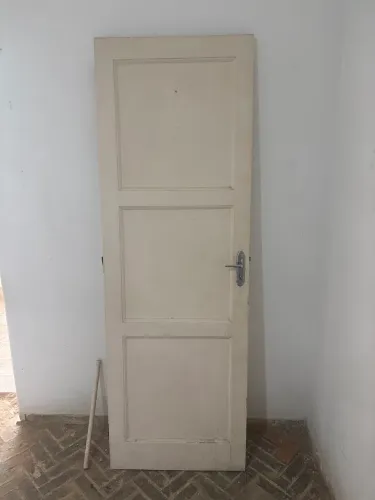 Porta de madeira 0,70x2,10