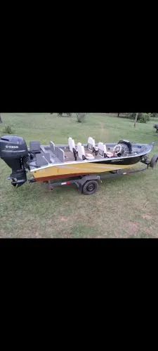 LANCHA 19'' PÉS 2026 / MOTOR 90HP YAMARA 2012 / CARRETA ODNE 2012