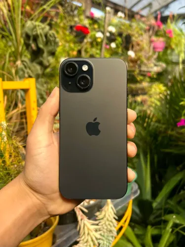 iPhone 15 256GB 