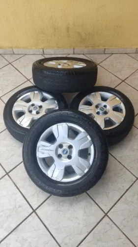 Oportunidade, Rodas aro 15 da Fiat Adventure Furação 4x98 com pneus todos cheios, Leia o a