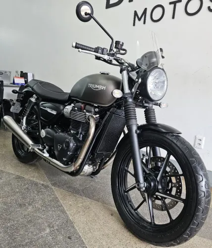 TRIUMPH STREET TWIN 2019/2020 33900 KM