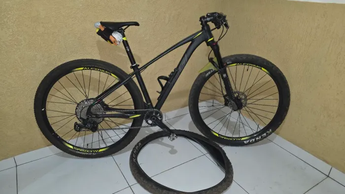 Bicicleta OGGI 7.4 Tamanho 15.5 Ano 2020