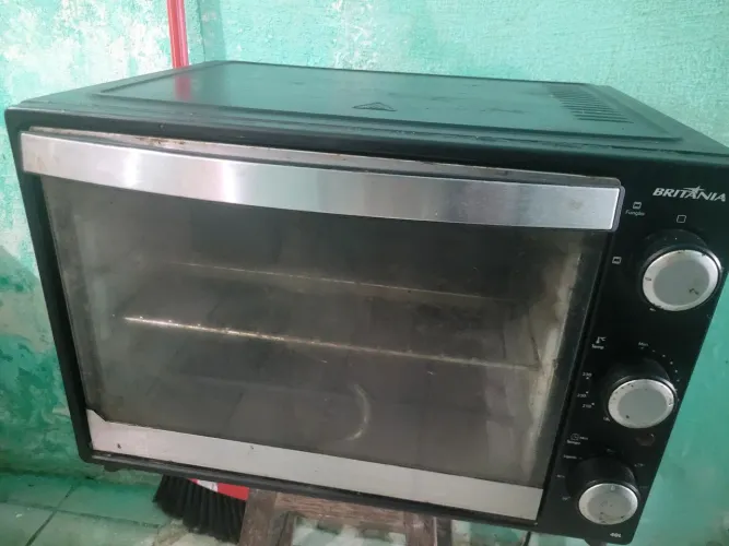 Forno Britânia Usado