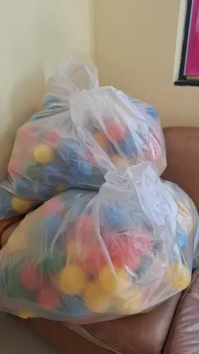 Bolinhas coloridas para piscina
