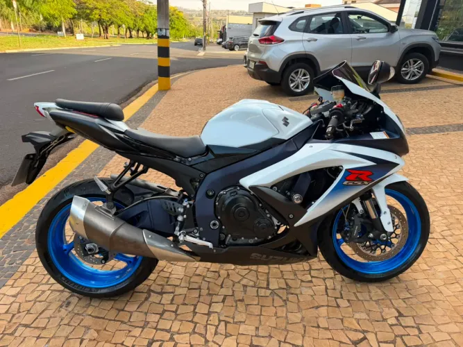 SUZUKI GSX 750 R SRAD