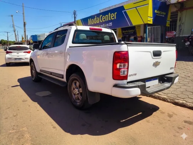 Chevrolet S10 Pick-up LT 2.8 TDI 4X2 CD Diesel AUT 2013
