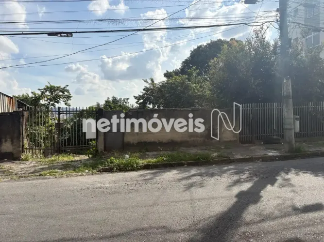 02 Lotes disponíveis 360,00 m²; cada lote, oportunidade para construtores. Bairro Ipiranga