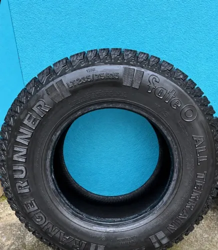 2 Pneus Lt 235/75R15 Range runner