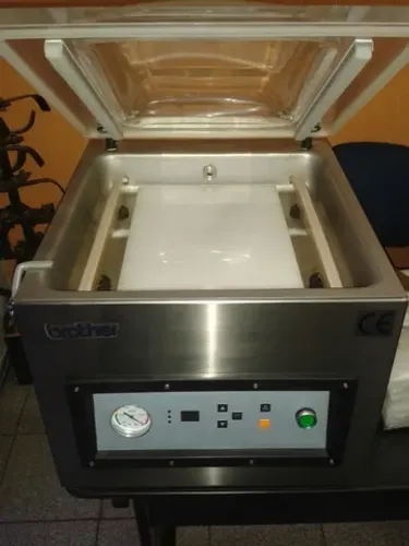 Seladora e Empacotadora á Vácuo marca Brother DZ400T
