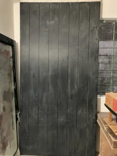 Painel ripado Formica preta