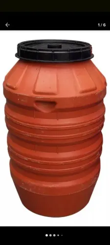 Bombona plástica com tampa de rosca