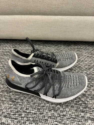 Tênis under armour 