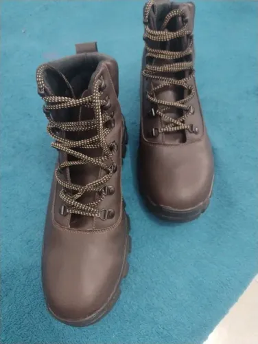 Vendo uma bota ou troco por algo do meu interesse