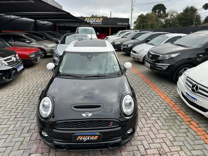 Mini Cooper S 2.0 turbo 2016 4 portas com teto