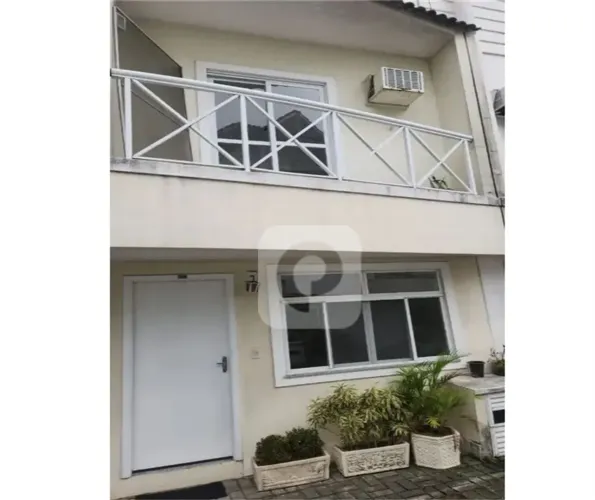 Casa 116m² com 3 Suítes Armários Condomínio Fechado Lazer Completo 2 vagas à venda