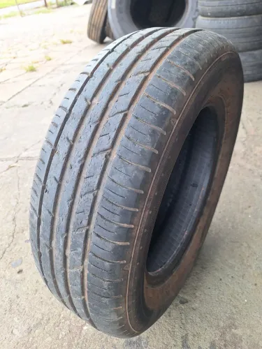 Pneu 195 65 15 Dunlop (meia-vida)